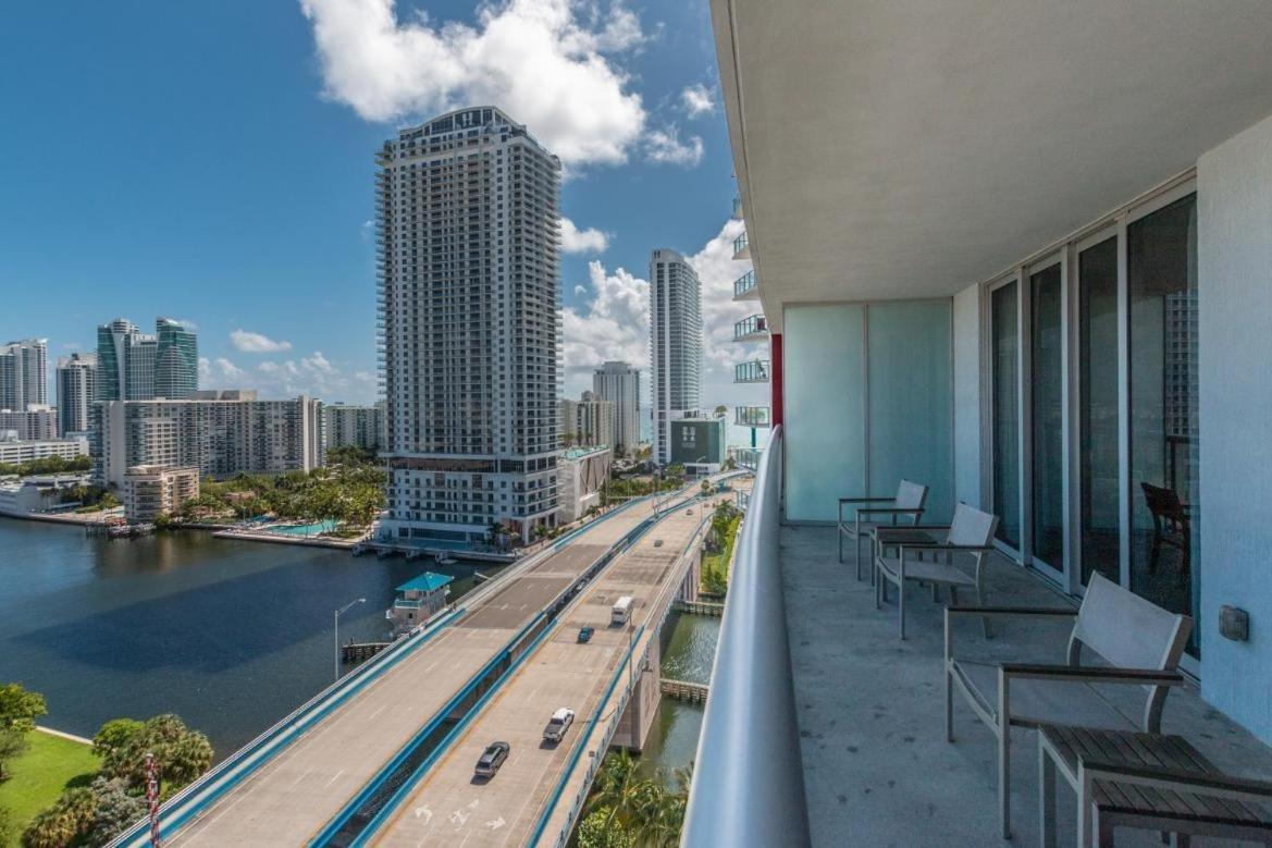 Modern One Bedroom Rental At Beach Walk Resort Miami 18Th Floor ฮาลลันเดลบีช ภายนอก รูปภาพ